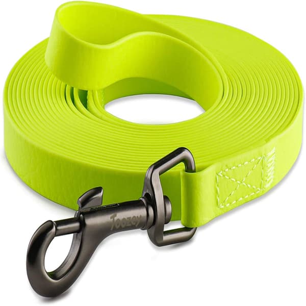 High-Performance Dog Leash with Electroplated Black Hardware, Lightweight and Durable Leash for Outdoor Activities, Reflective Stitching Ensures