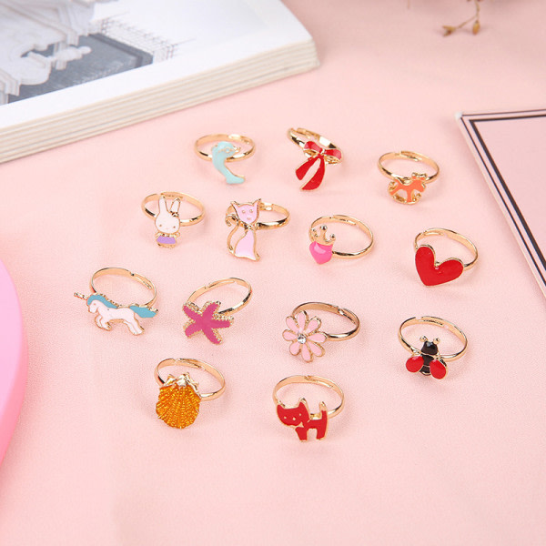 CDQ 36st tecknade barnringar Candy Bow Form Ring Set A