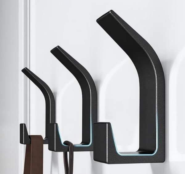 Väggmonterade klädkrokar, 5-pack ABS-plast självhäftande borrfria krokar för rockar, halsdukar och handväskor, vit, 2,8 x 2 x 7,6 cm