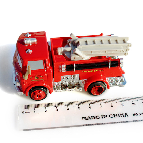 Bilar 2 Punainen Paloauto 1:55 Diecast Leluautot Malliajoneuvot Lelahjat Lapsille