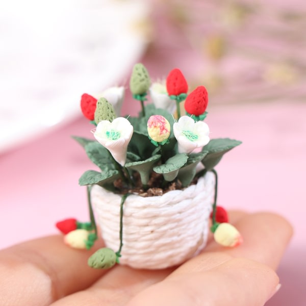 CDQ 1:12 Dockhus Miniatyr Strawberry Potted Doll House Dekor