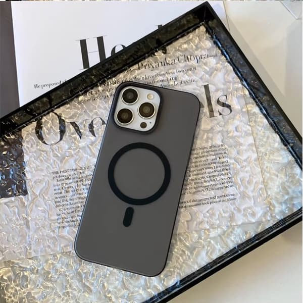 Telefonfodral - Silikon - Baksida - MagSafe - Lämplig för iPhone 15 Pro Max - Transparent Svart