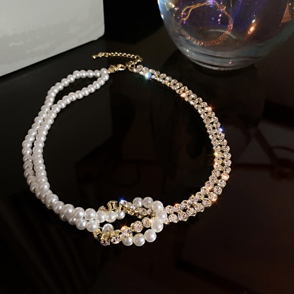 CDQ Enkelt sett med diamanter pærla patchwork kort choker temperament design som betyr halsband