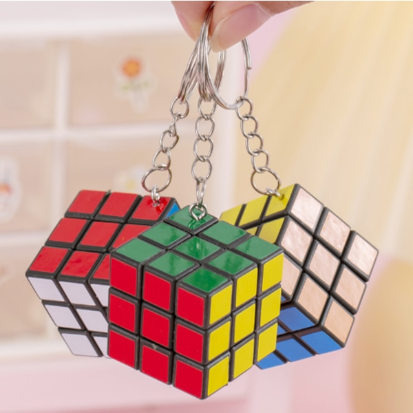 3 cm liten Rubiks kube 3 nivåer med nøkkelring Rubiks kube anheng pedagogisk leketøy barns intelligens Rubiks kube (med nøkkelring) With keychain