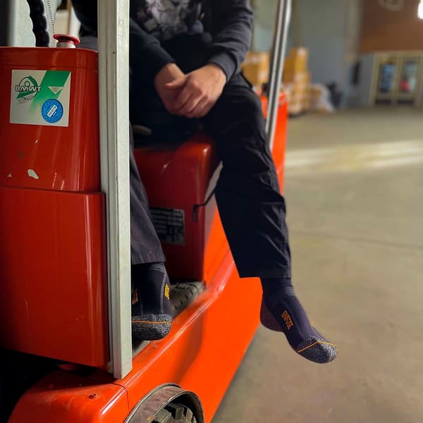 Enfuse Arbejdsstrømper 3-pak til mænd og kvinder, Coolmax åndbare fugttransporterende slidstærke crew-strømper, sort, størrelse 43-46