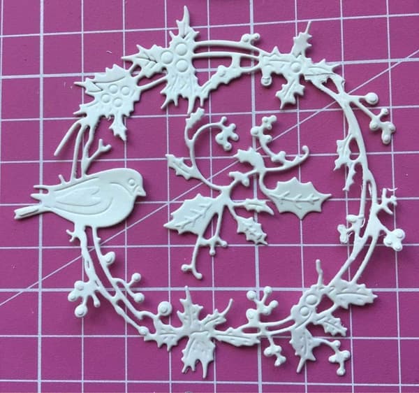 Scrapbooking-stansformar: YunTrip Fågel Holly Krans Metallstansar_tfrf