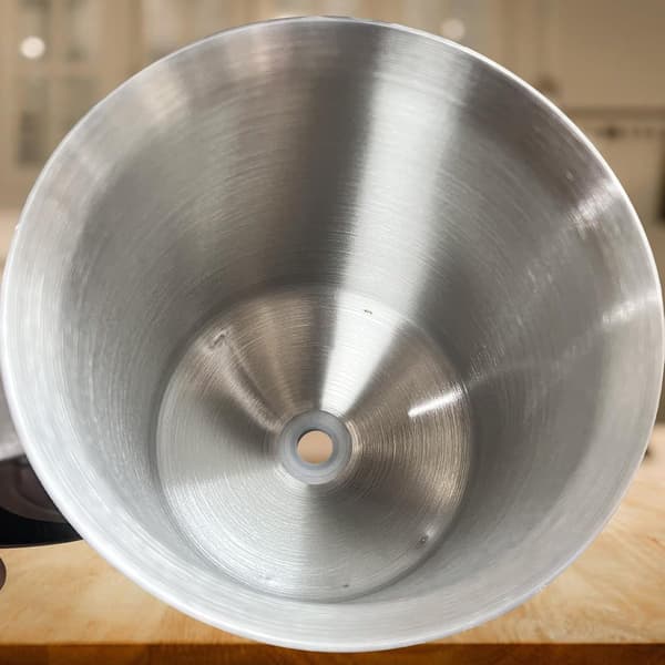 Pannekakerøre-dispenser, 680 ml røre-dispenser i rustfritt stål med avtakbart håndtak for pannekaker, traktebakst og muffins