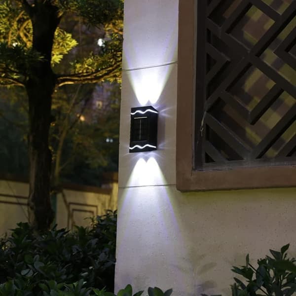 Solcellsvägglampor 4-pack Utomhus LED Trädgårdsbelysning Spårbart Landskapslampa & Trappbelysning_tfrf