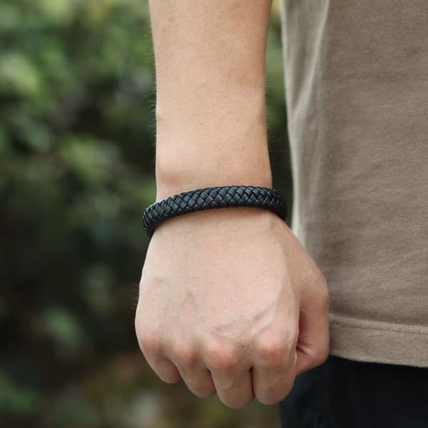 Malinsi Flettet Læderarmbånd til Mænd med Magnetisk Lås i Rustfrit Stål, Sort 20+2 cm med Forlænger, Gave til Ham