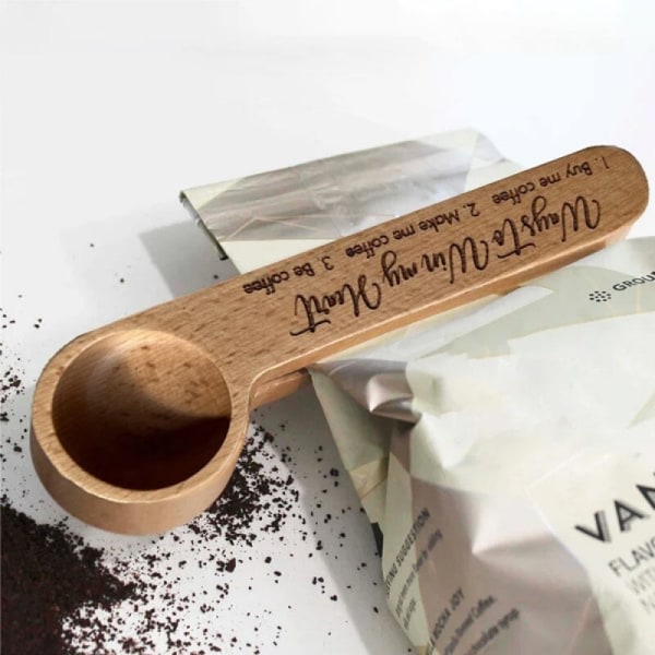2 i 1 trägraverad kaffeskopa och påsklämma - Espressokaffepåsar förslutare - Lämplig för malda bönor, kaffebönor och löst te D