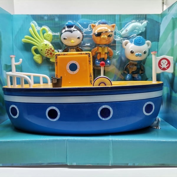 Actionfigurer badleksaker Barnacles Peso GUP Badbåt Leksak Flyter På Vatten leksak för barn