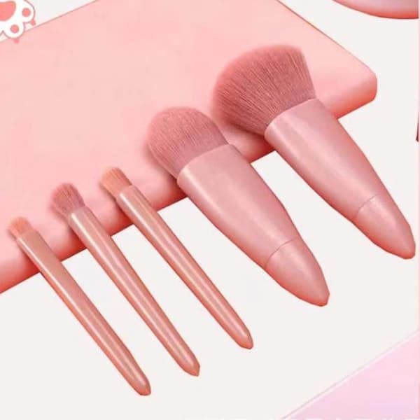 Makeup Brush Set with Mirror - 5 Pieces - Makeup Kit - Travel-Friendly