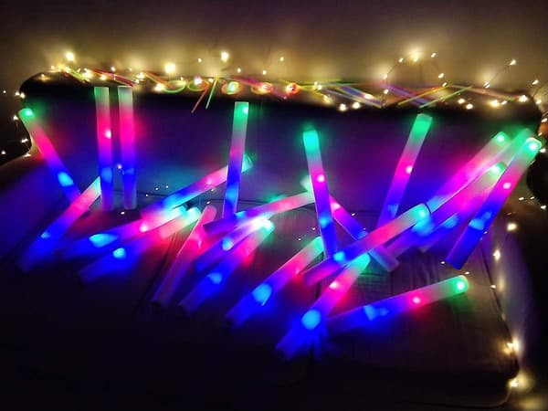 Glow Sticks i bulk - 24 LED-skumglowsticks med 3 blinkende moduser