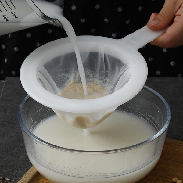 Kitchen Sieve - Kitchen Strainer - Plastic Strainer - Kitchen Accessory - Small - Food Mill - with - Handle - Fine Mesh - Sieve