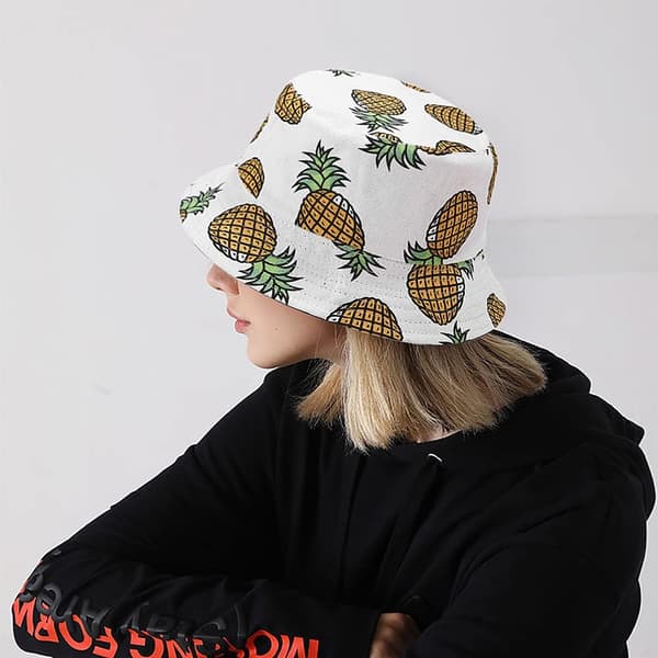 Søt bøttehatt strandfiskehatter for kvinner, vendbar dobbeltsidig bruk Pineapple White