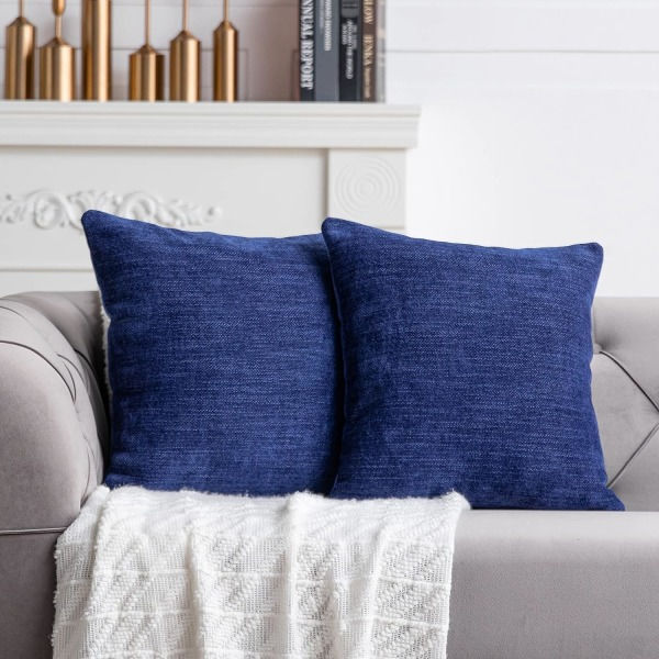 Fodral 18x18 tum, set med 2 marinblå örngott, soffa, vardagsrum, heminredning, fyrkantigt karaktäristiskt överdrag