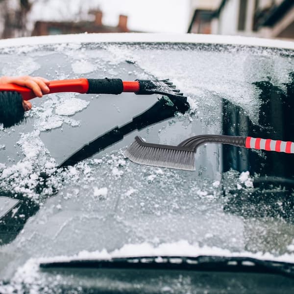 Bil Snebørste - To-i-En Isskraber - 25'' Ergonomisk Greb - Vinter Bil Tilbehør