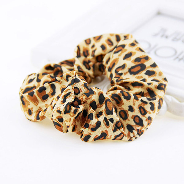 6 eläinpainatusta scrunchieta, leopardinkuvio, hiuslisävarusteet