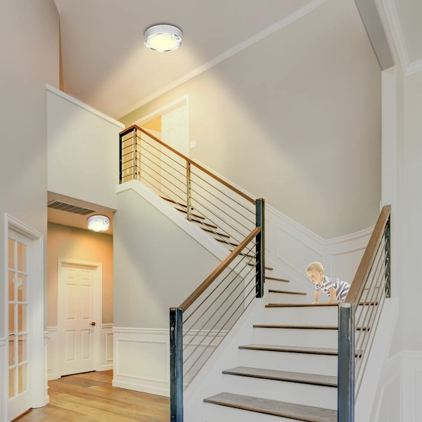 Ceiling light with motion sensor, battery operated, 400 lumen, 6000K - 18 cm