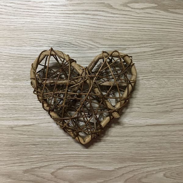 Heart-Shaped Wreath, Wedding Decor Wreath Creates an Enchanting Atmosphere, DIY Grapevine Wreath Enables Personal Details, Rustic Style