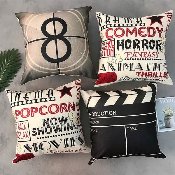 Set med 4 kuddfodral i filmtema, bomullslinne