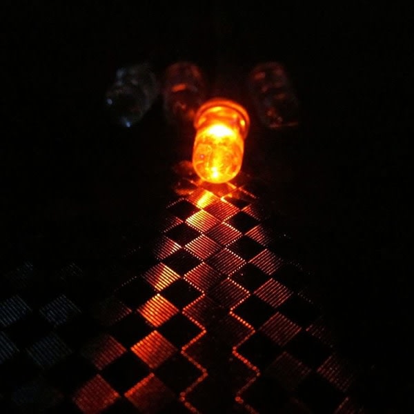 300 stk SuperBright LED Multicolor DIP lysdioder 3 mm / 5 mm (5 farver)
