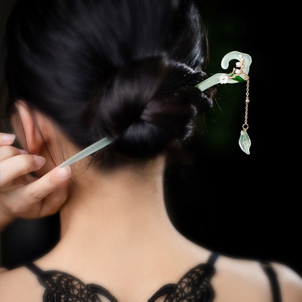 Kinesisk kvinna hår Ätpinnar Pinnar Kvinna Grön ättiksyra bullehållare med hänge för hår DIY Accessoar Hårstyling white j146