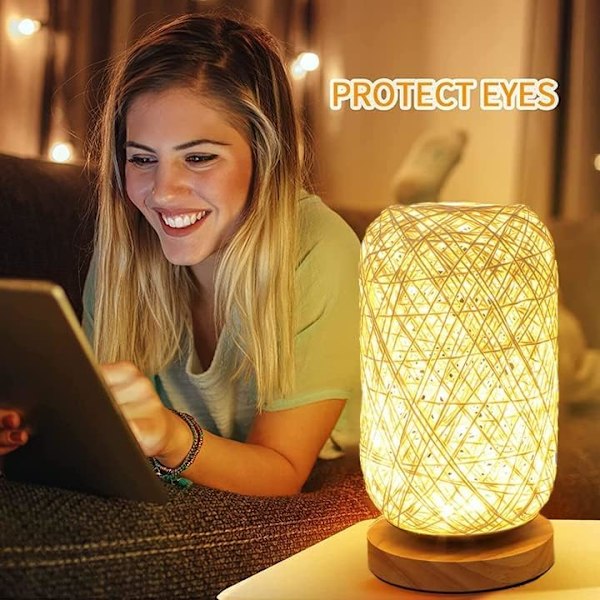 Handgjord trådlampa i trä och rotting med LED-stämningsljus USB