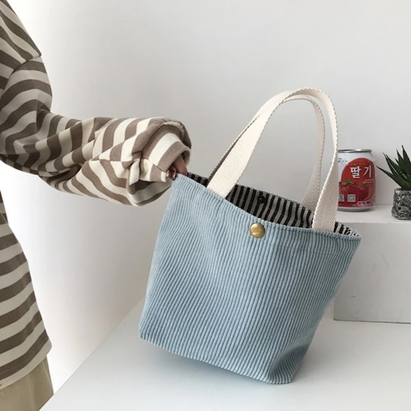 Lunsjpose i Cordstoff LYSEBLÅ light blue