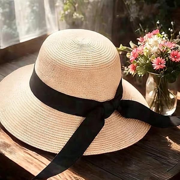 Solhat til kvinder med sort båndsløjfe, åndbar strandhat med bred skygge til sommerferie og udendørs aktiviteter, beige