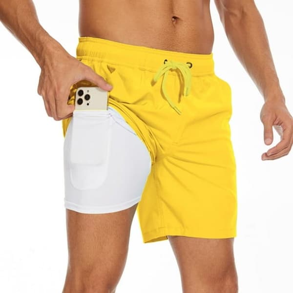 Badshorts för herrar med kompressionsfoder, snabbtorkande strandshorts, 18 cm innersöm, elastisk midja med dragsko, meshfickor, gul XL