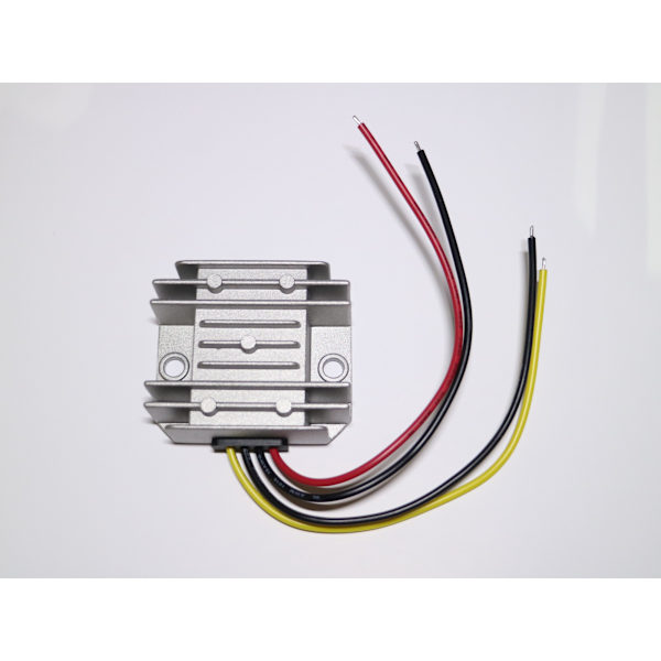 Volt Converter 24v DC blir 12v DC 5A