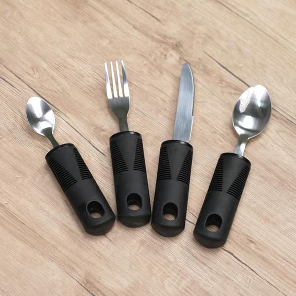 Ergonomiset aterimet - 4 osaa musta