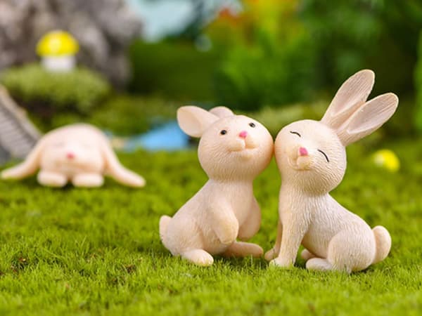 7 söpöä miniatyyrikuningasfiguuria Eläinhahmoja Lelulelu