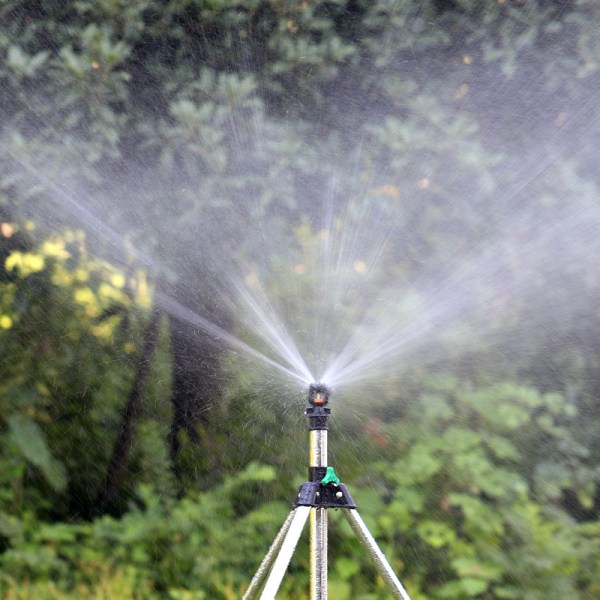 Roterande trädgårdssprinkler 1/2\" hanegänga spridningsmunstycke