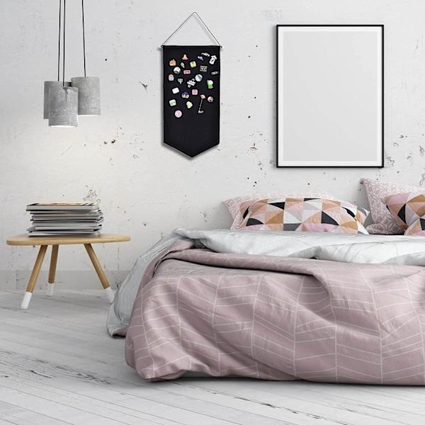 Svart väggmonterad brosch smyckesförvaringslåda emalj canvas förvaring