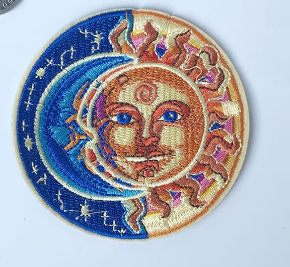 2PCS Broderte Applikasjoner Broderte Stryke-på Patch 8CM