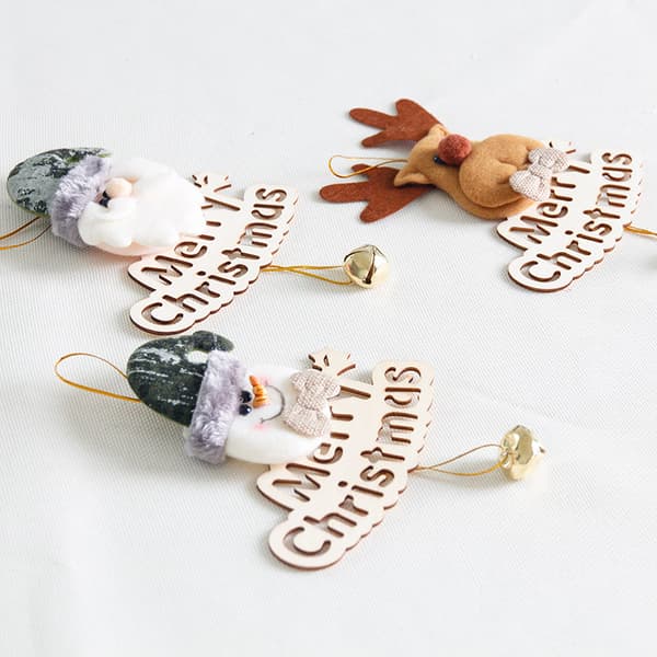3 joulukirjainta puupendantit Hyvää joulua kortti sarjakuva