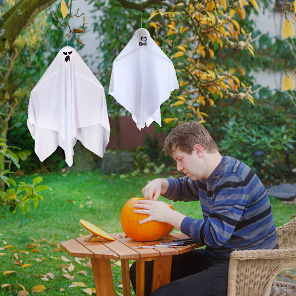 Halloween Ghost Hengedekorasjon for utendørs bruk - Skummel og vennlig Hallowma