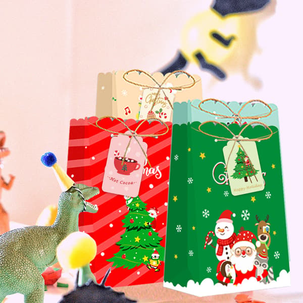 Julgodispåse presentask Jultomten Julgran liten gi