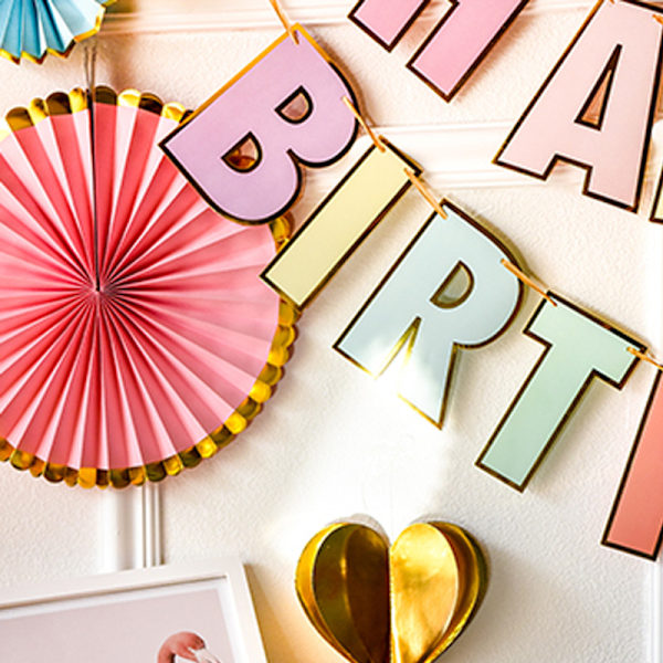 2 stk. Happy Birthday Banner Bunting Designe Fed Bogstav Dekoration