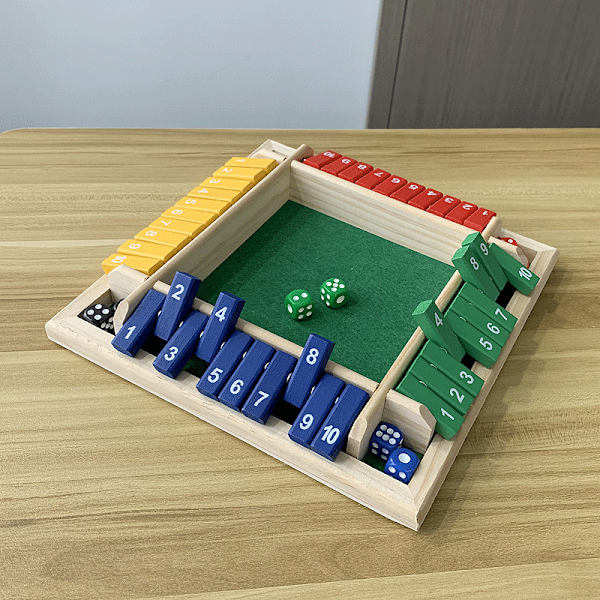 Stäng lådan tärningsspel (för 2-4 spelare) för smarta barn och vuxna