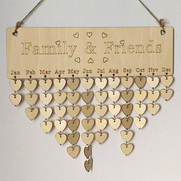 Familj och vänner födelsedagspåminnelse kalender DIY träplatta vildsvin