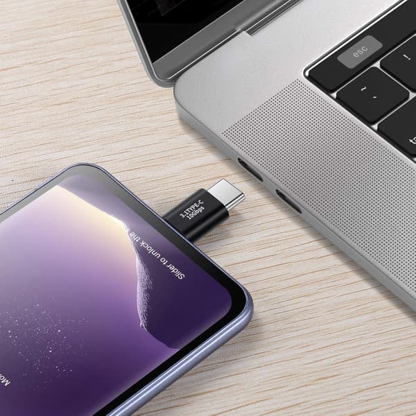 USB C -sovitin (4 kpl), tukee laajennettua latausta ja tiedonsiirtoa
