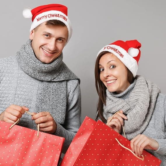 Julhatt, tomteluvor med pom pom, traditionell rödvit