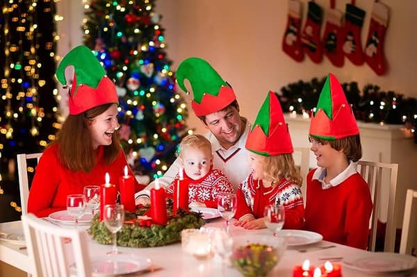 1 paket filt jultomtehatt - Julgransfestdräkt för present