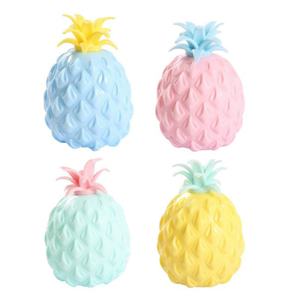 4-pack ananas mjuka leksaker 3D Squishy leksaker stressavlastning Squeeze
