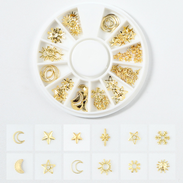 3 laatikkoa kultaisia ja hopeisia nail art -koristeita, metallia, sekoitettuja muotoja, kukkia, tähtiä C