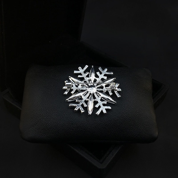 Fashion Dam Smycken Brosch Pin Kristall Snöflinga Blom Stil