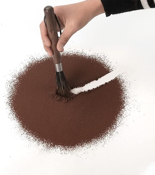Kahvimyllyfiltterin puhdistusharja